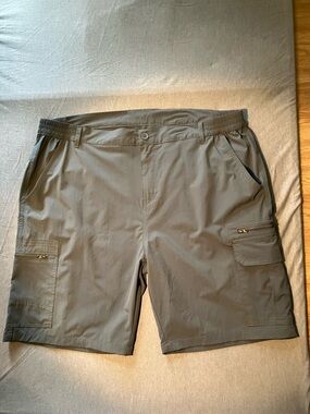 Men's Olive Green Cargo Shorts -